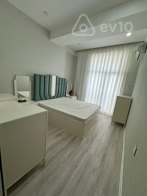 Kirayə verilir 2 otaqlı yeni tikili 70 m²