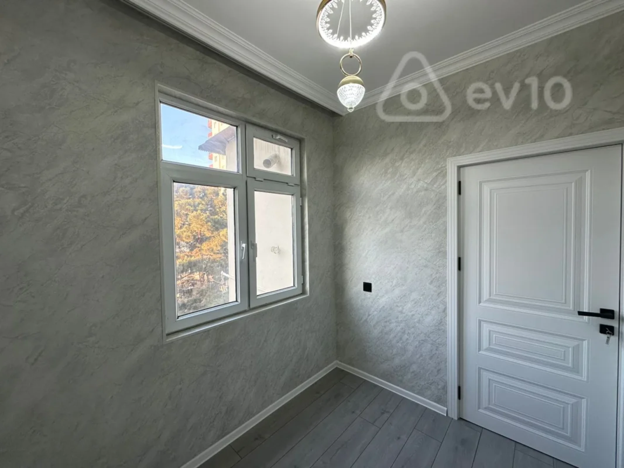 Satılır 3 otaqlı köhnə tikili 50 m²