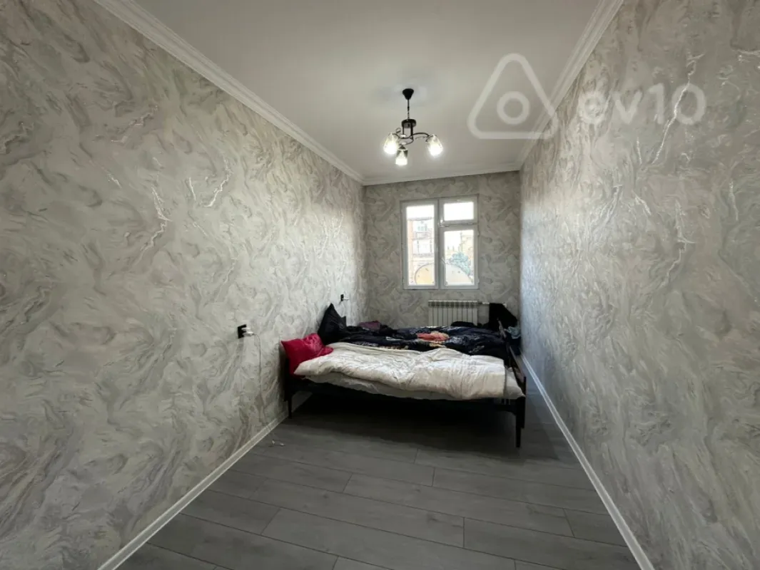 Satılır 3 otaqlı köhnə tikili 50 m²