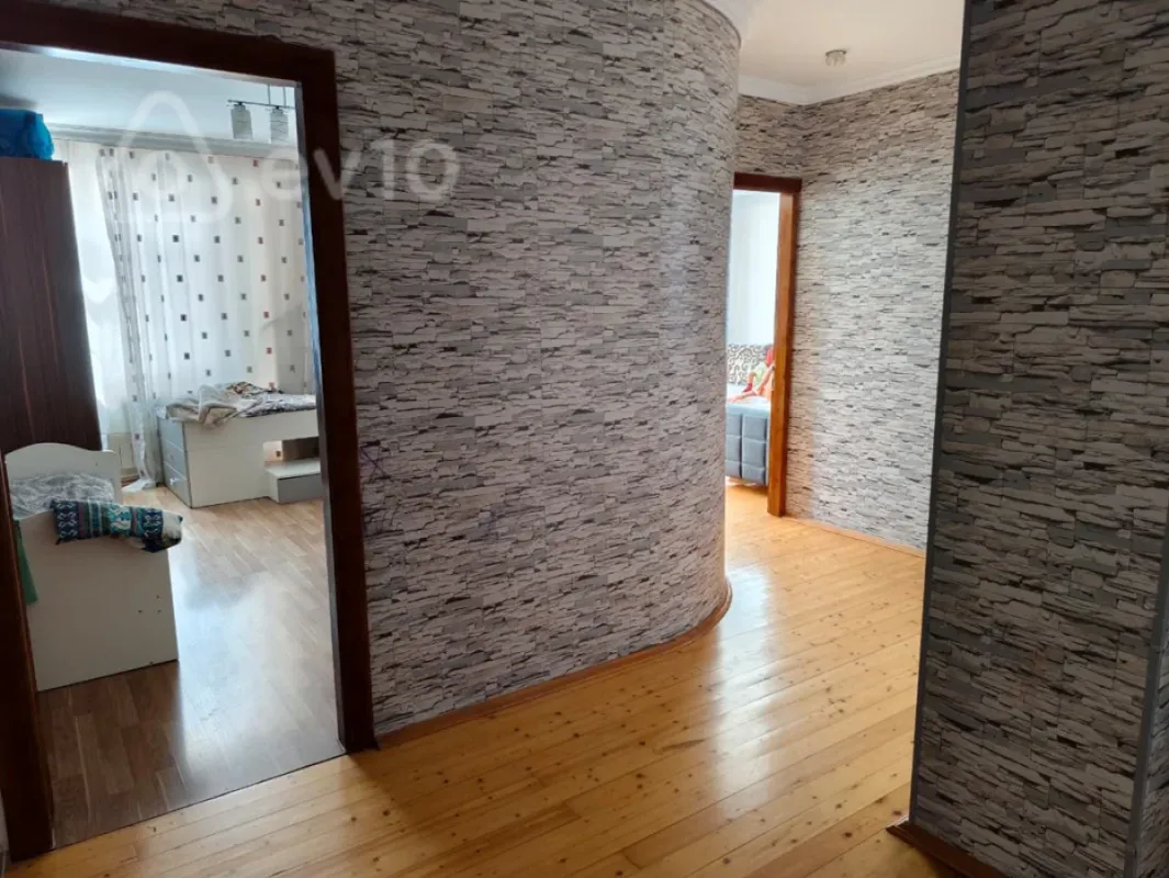 Satılır 3 otaqlı yeni tikili 90 m²
