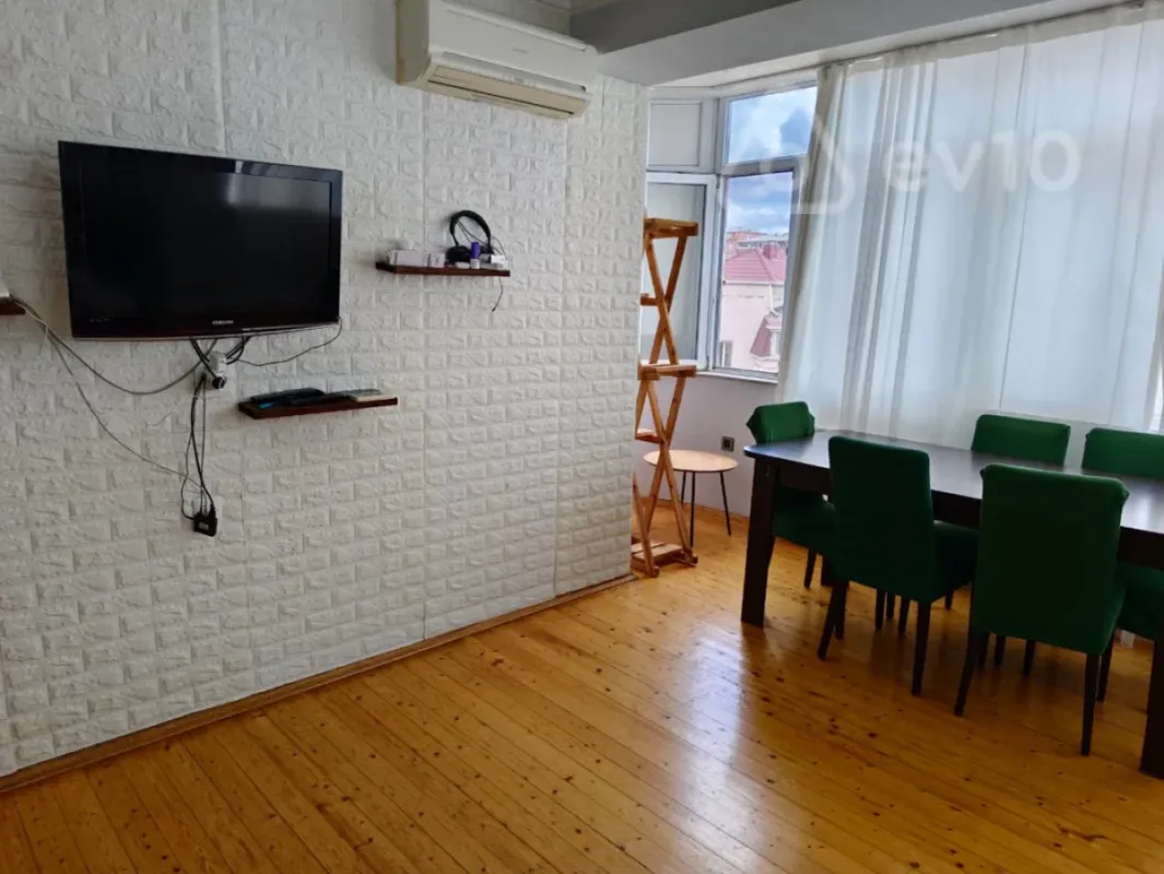 Satılır 3 otaqlı yeni tikili 90 m²