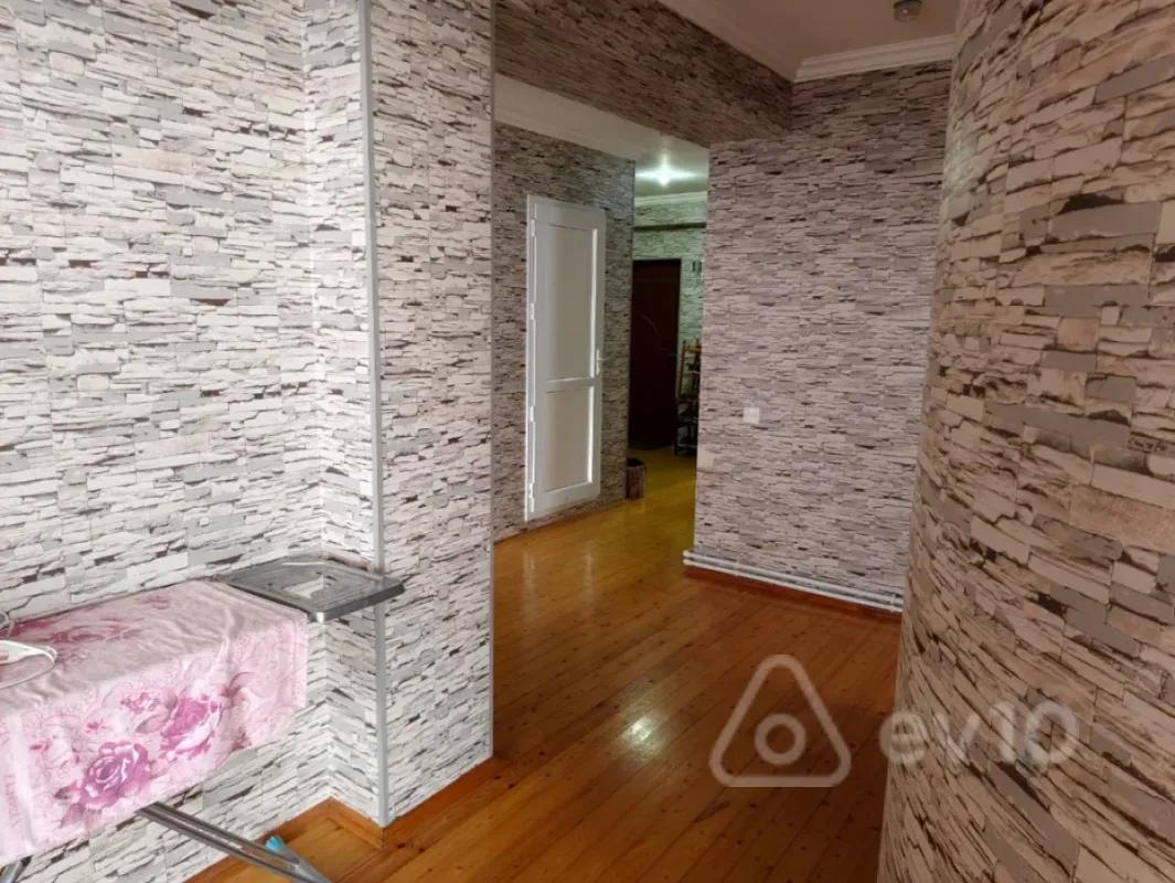 Satılır 3 otaqlı yeni tikili 90 m²