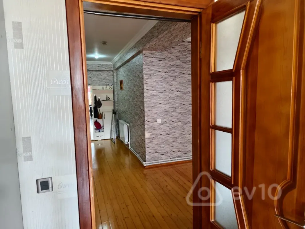 Satılır 3 otaqlı yeni tikili 90 m²