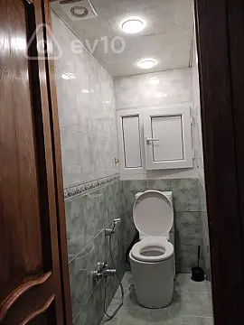 Satılır 2 otaqlı köhnə tikili 60 m²