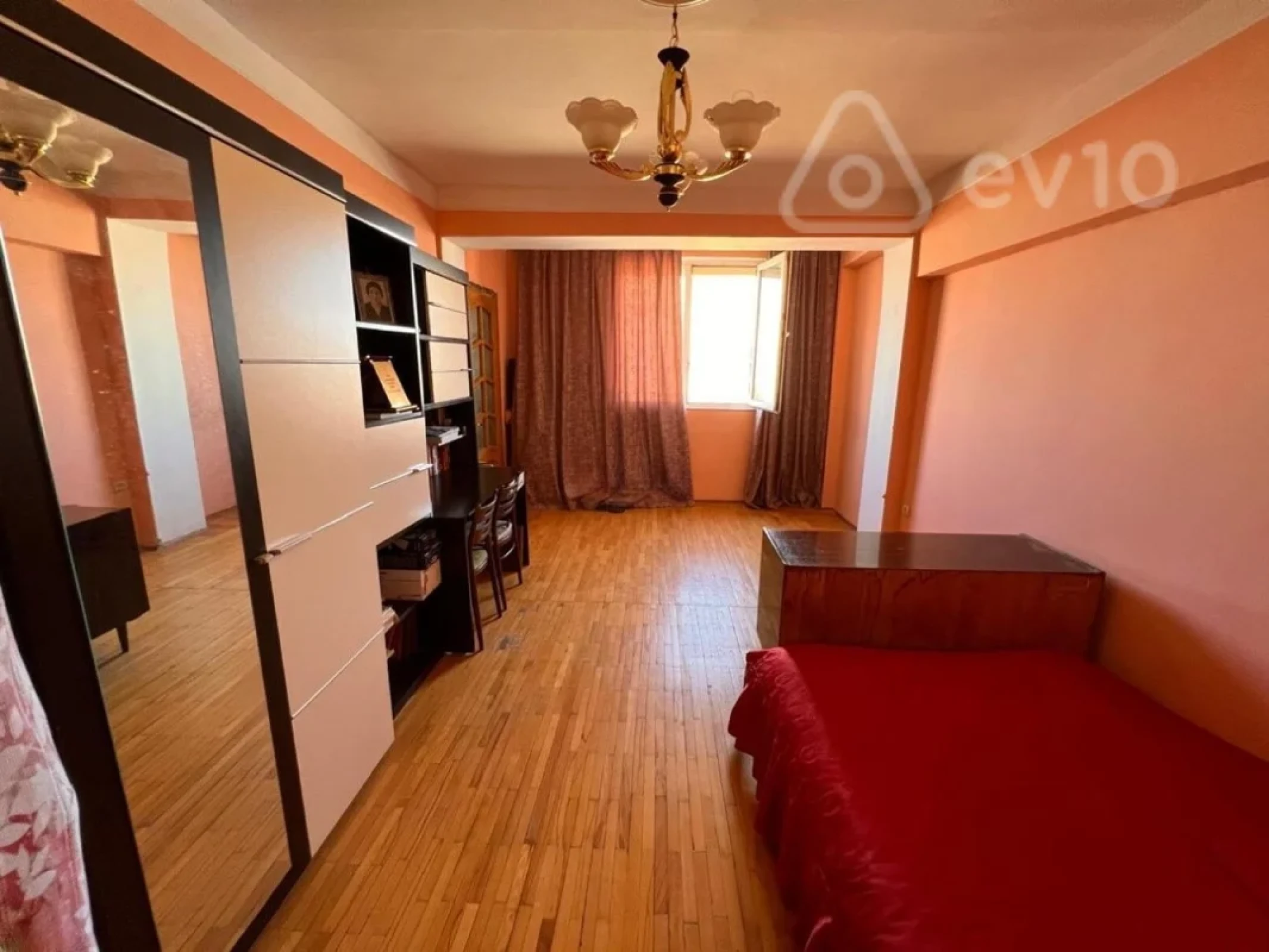 Satılır 3 otaqlı yeni tikili 90 m²