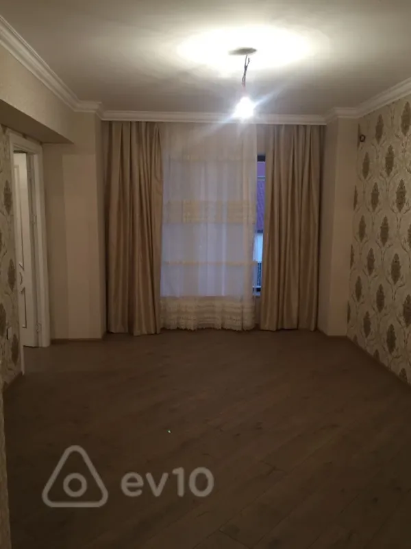 Kirayə verilir 2 otaqlı yeni tikili 60 m²
