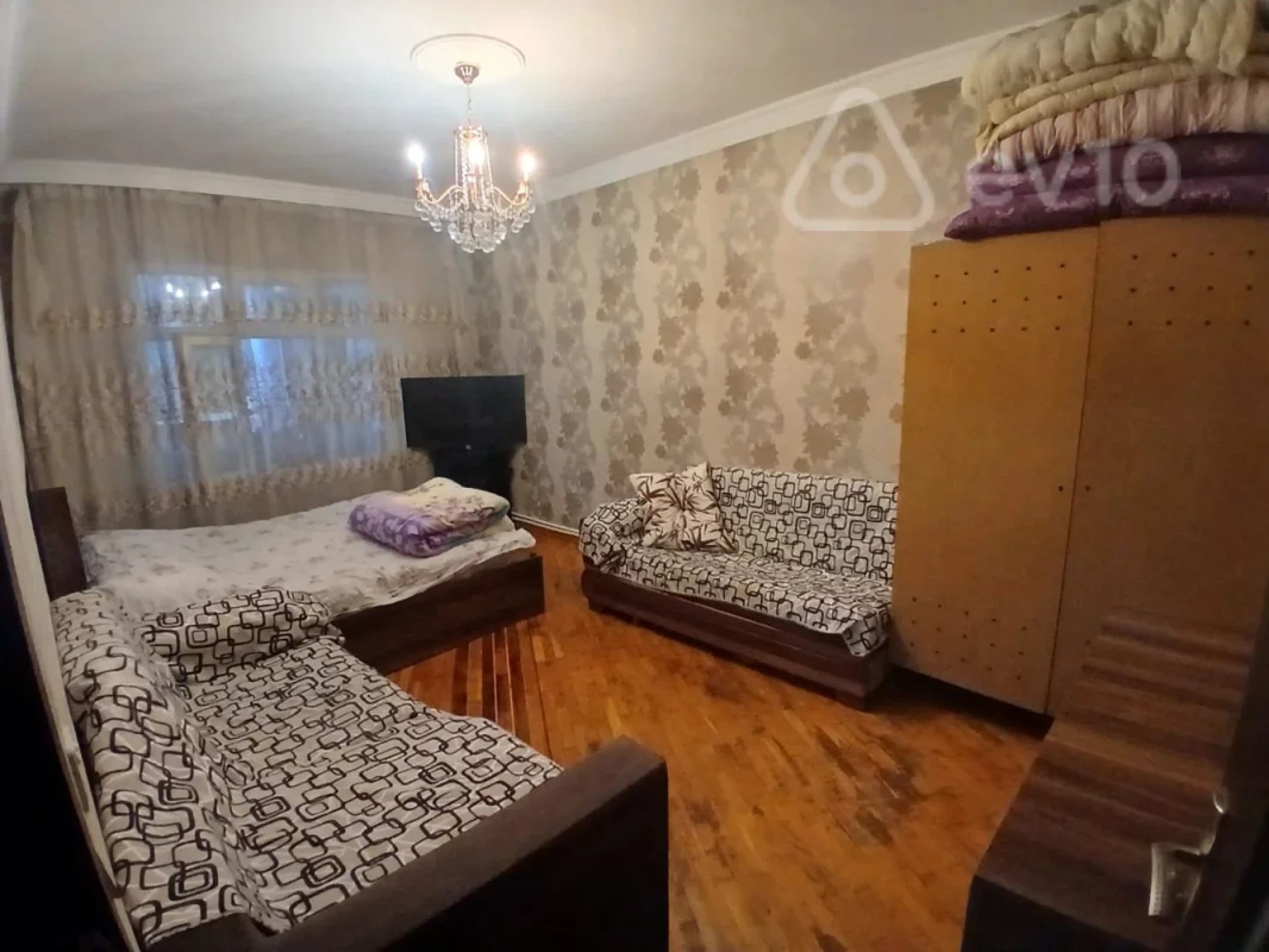 Satılır 3 otaqlı köhnə tikili 80 m²