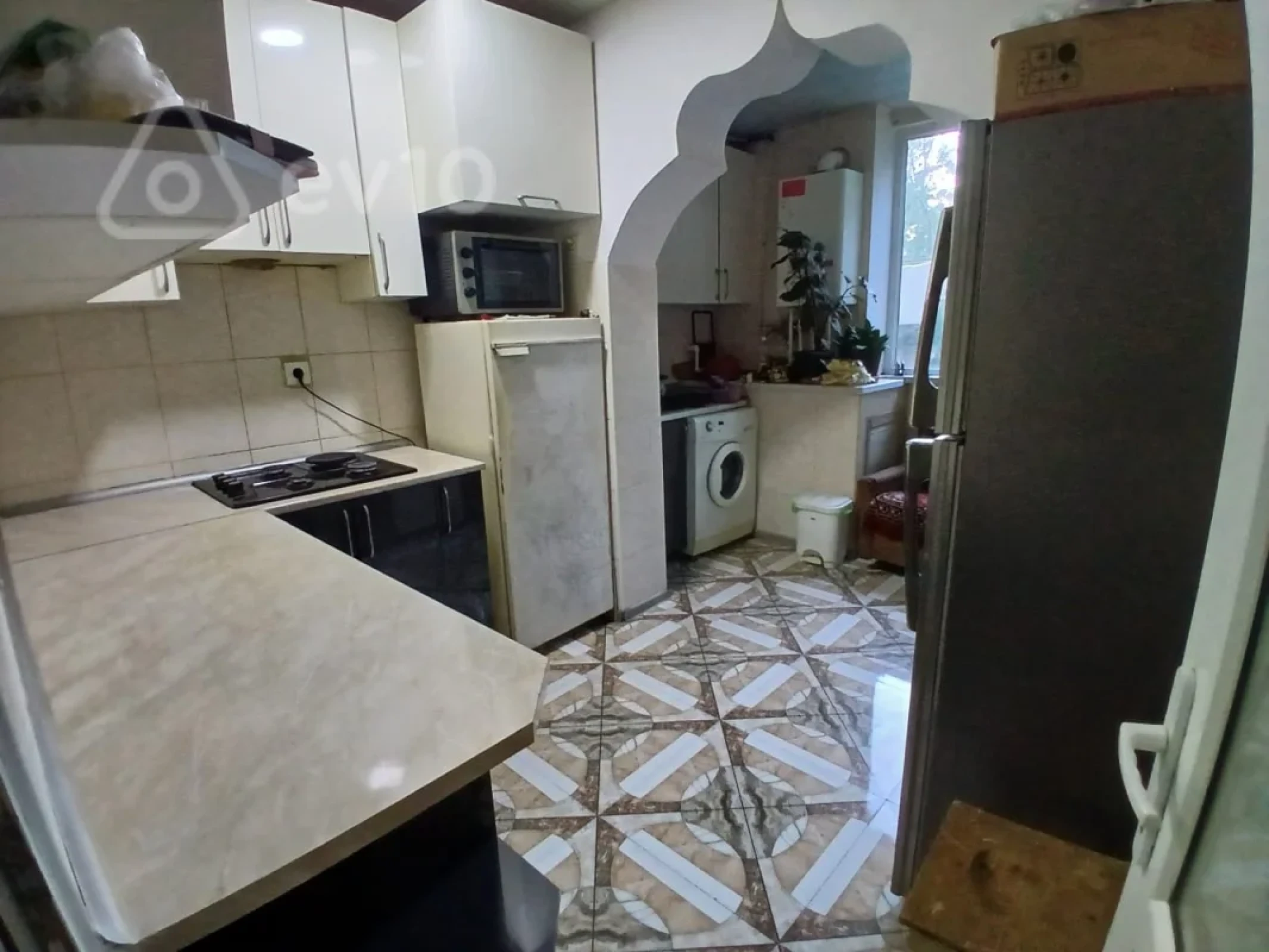 Satılır 3 otaqlı köhnə tikili 80 m²