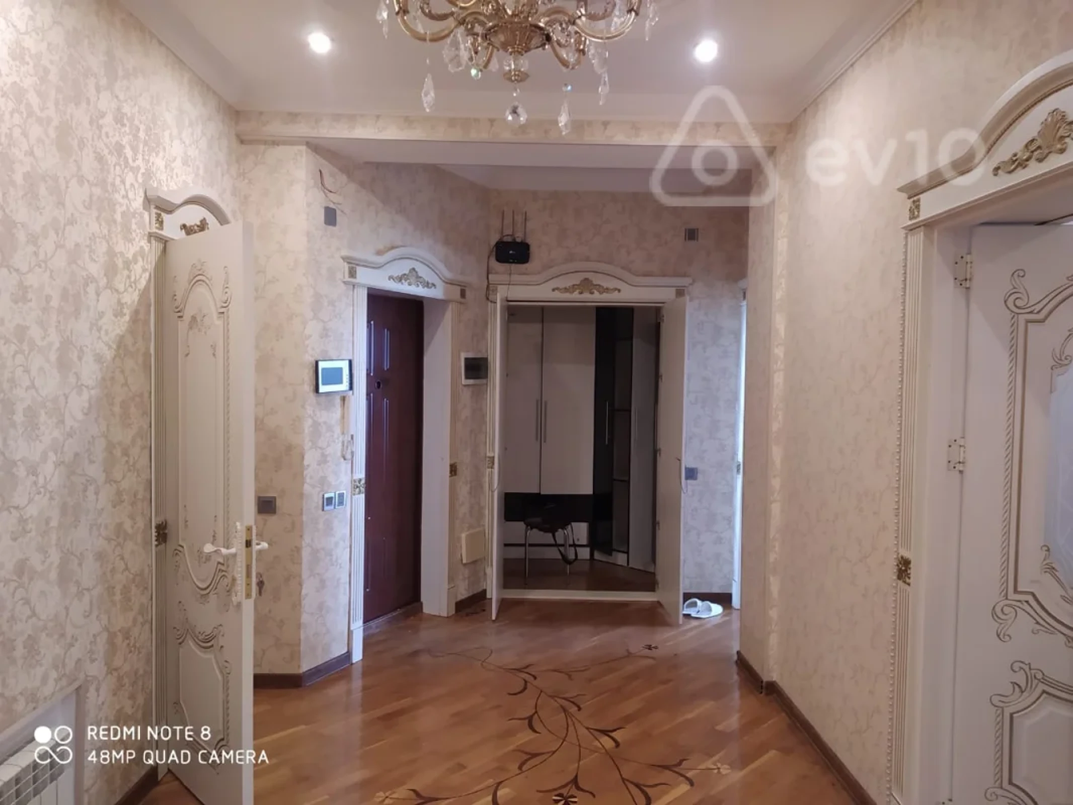 Kirayə verilir 3 otaqlı yeni tikili 130 m²