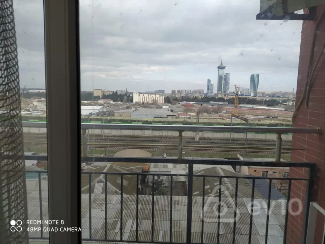 Kirayə verilir 3 otaqlı yeni tikili 130 m²