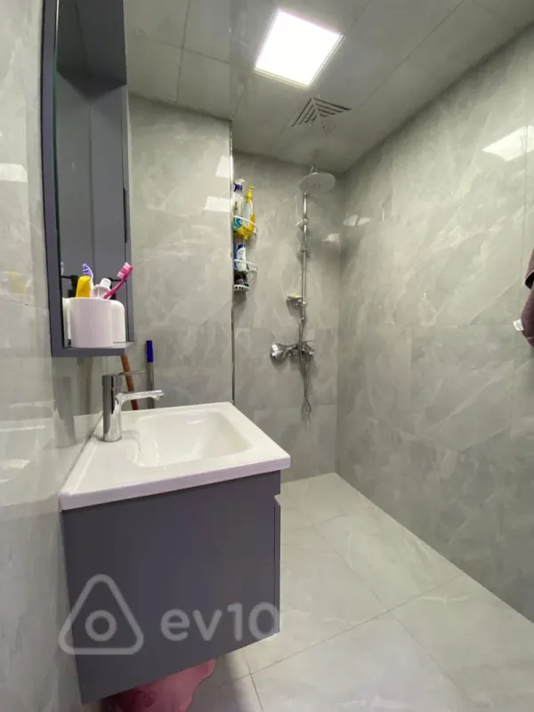 Satılır 3 otaqlı yeni tikili 85 m²