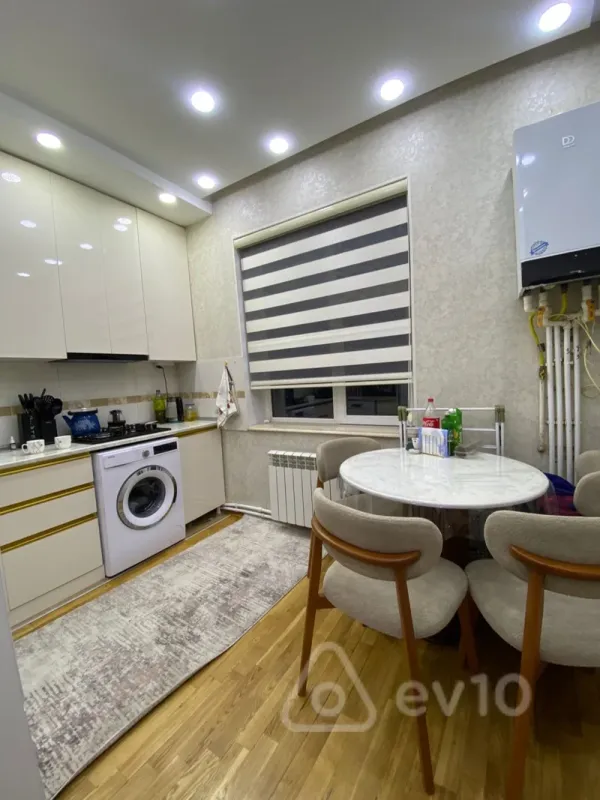 Satılır 3 otaqlı yeni tikili 85 m²