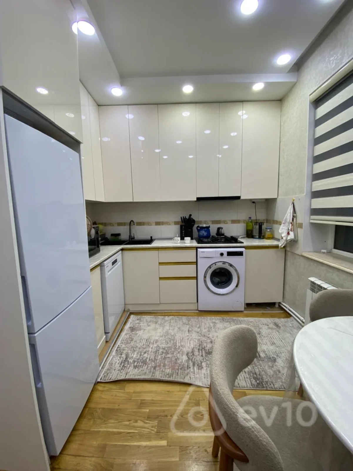 Satılır 3 otaqlı yeni tikili 85 m²