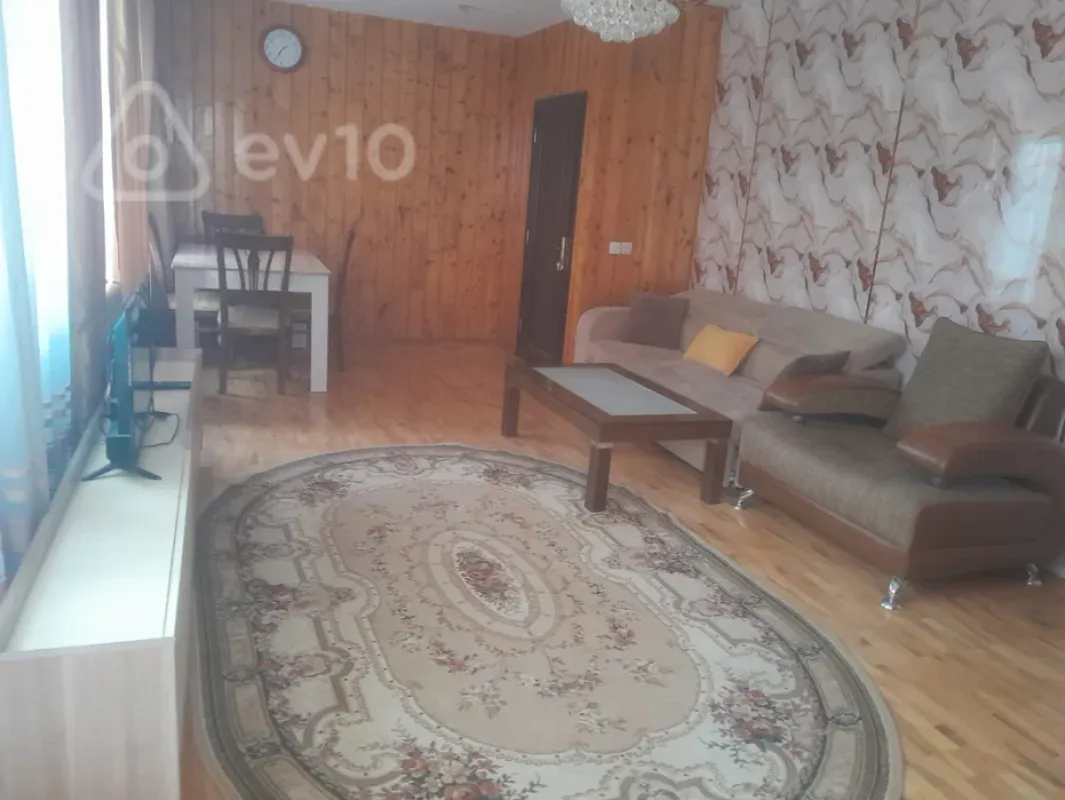 Kirayə verilir 3 otaqlı yeni tikili 110 m²