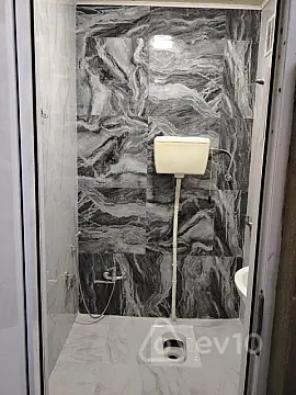 Kirayə verilir 1 otaqlı köhnə tikili 30 m²