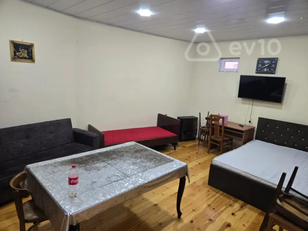 Kirayə verilir 1 otaqlı köhnə tikili 50 m²