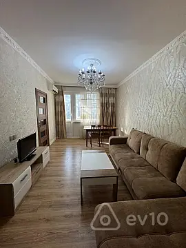 Satılır 2 otaqlı köhnə tikili 65 m² — Bakı, Binəqədi 2 otaq 65.00 m²