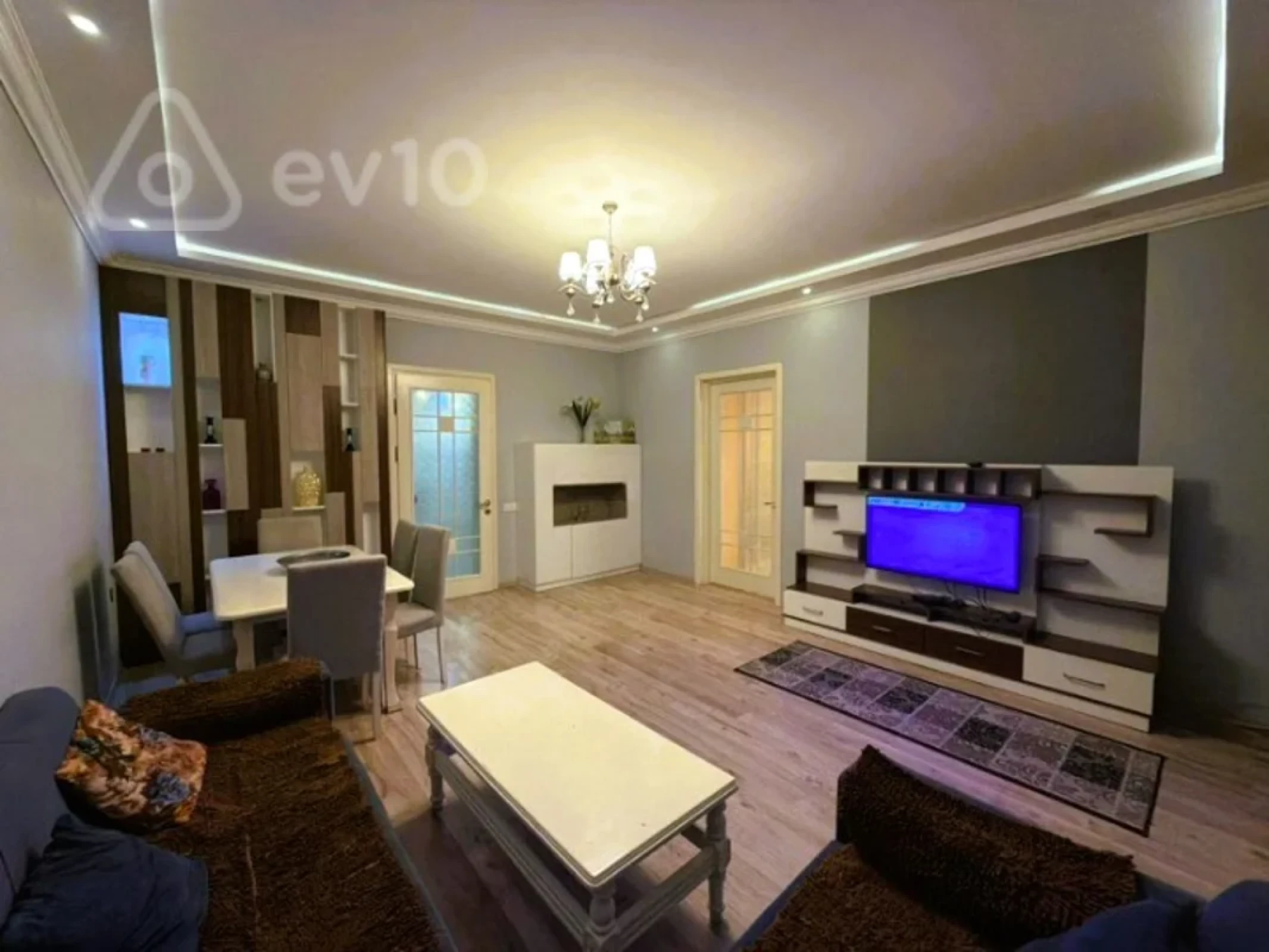 Satılır 3 otaqlı köhnə tikili 80 m²