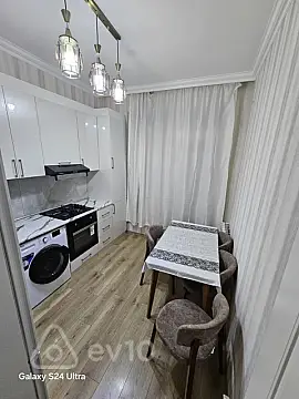 Kirayə verilir 2 otaqlı yeni tikili 80 m²