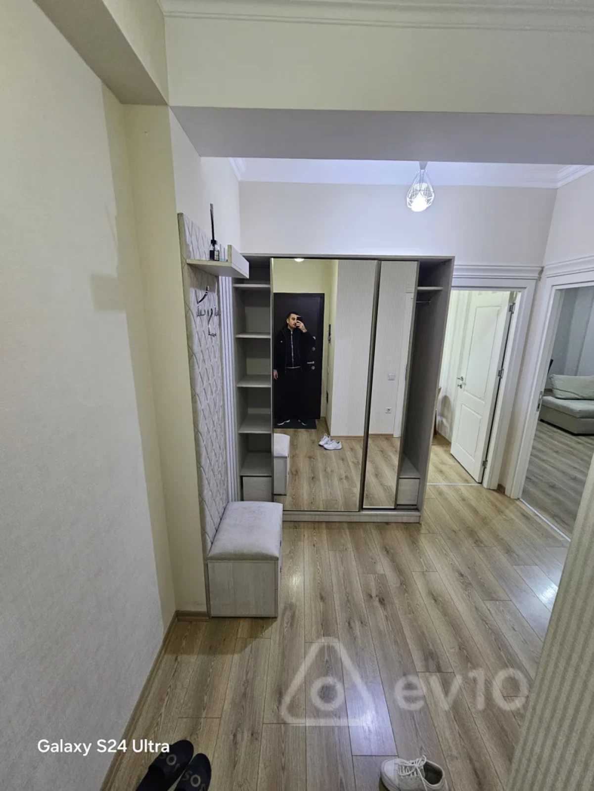 Kirayə verilir 2 otaqlı yeni tikili 80 m²
