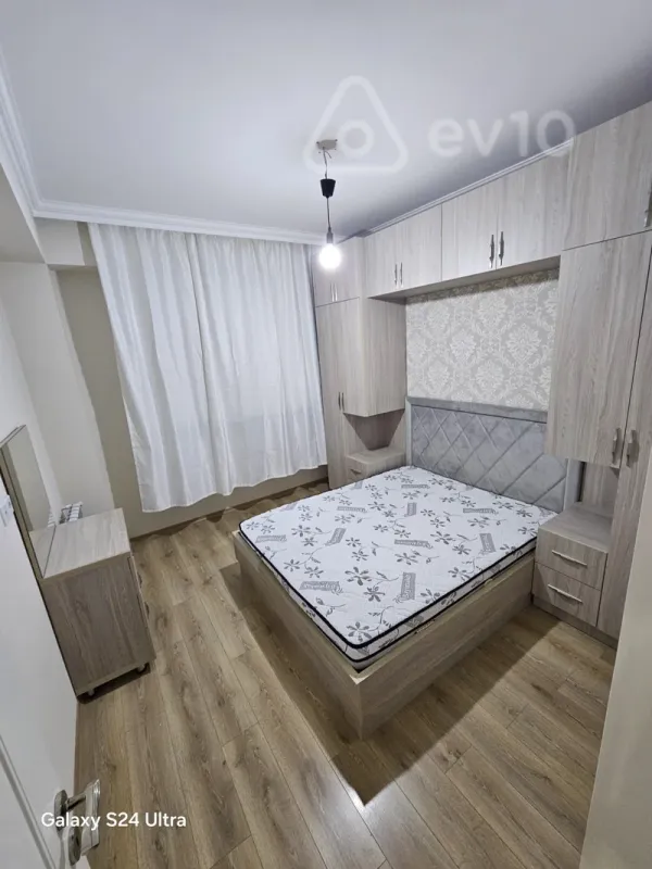 Kirayə verilir 2 otaqlı yeni tikili 80 m²