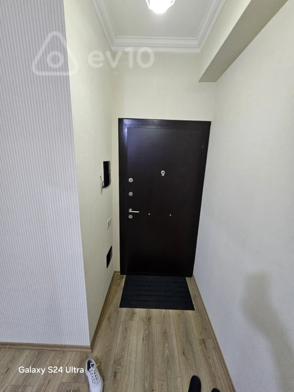 Kirayə verilir 2 otaqlı yeni tikili 80 m²