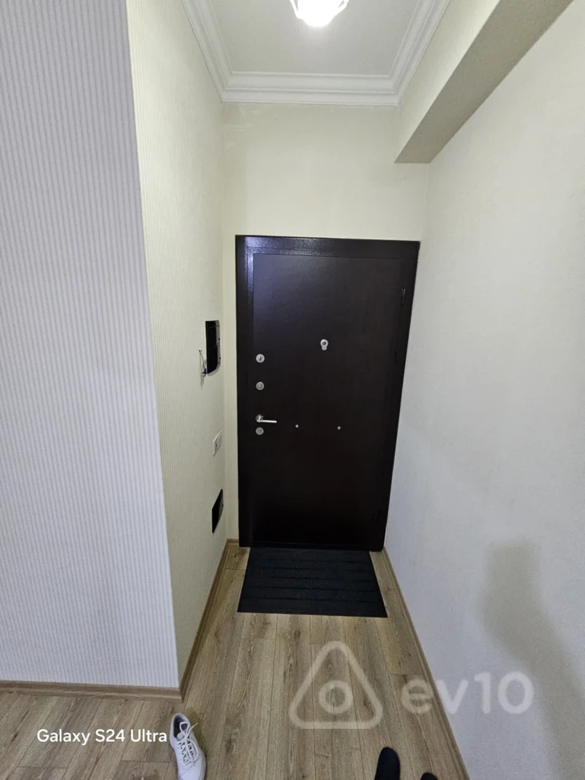 Kirayə verilir 2 otaqlı yeni tikili 80 m²