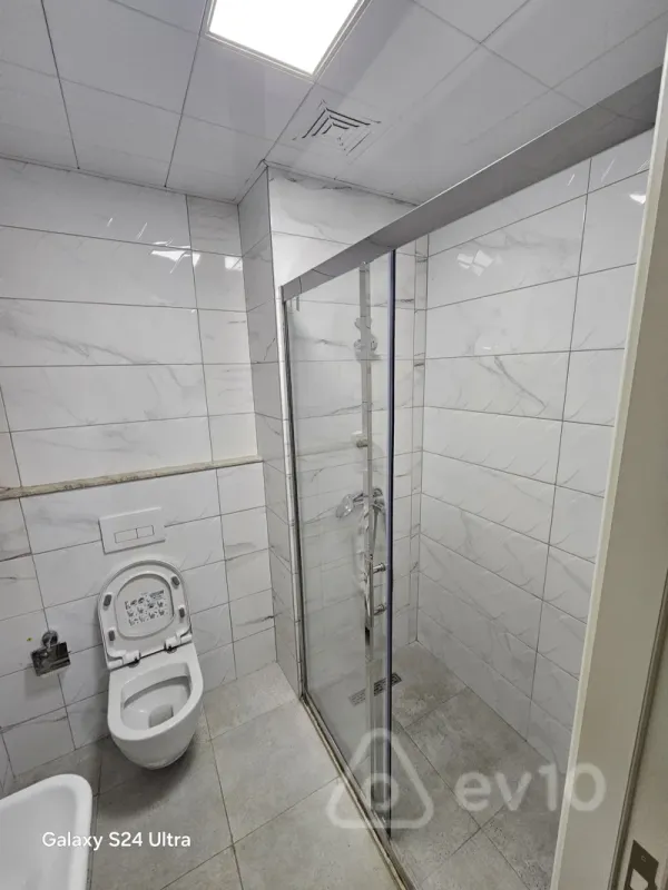 Kirayə verilir 2 otaqlı yeni tikili 80 m²