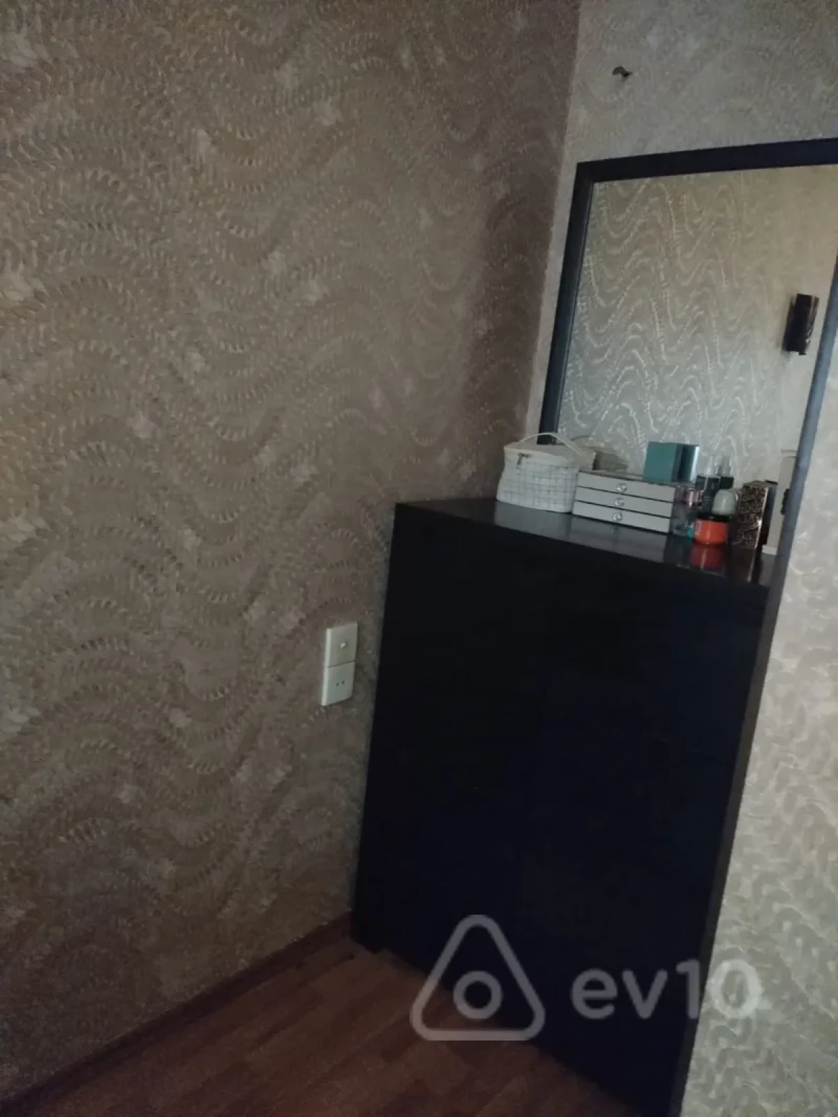 Kirayə verilir 3 otaqlı köhnə tikili 65 m²