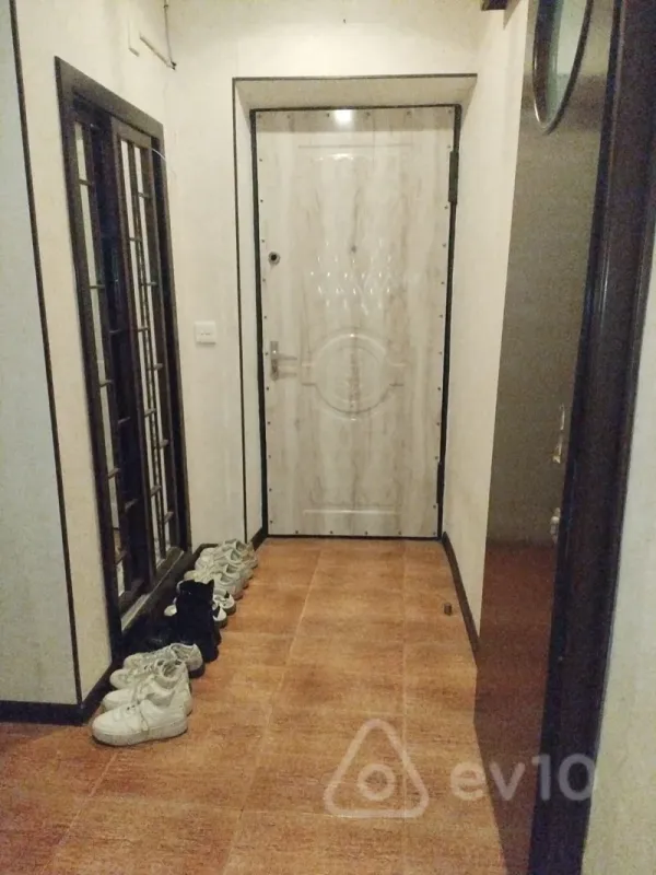 Kirayə verilir 3 otaqlı köhnə tikili 65 m²