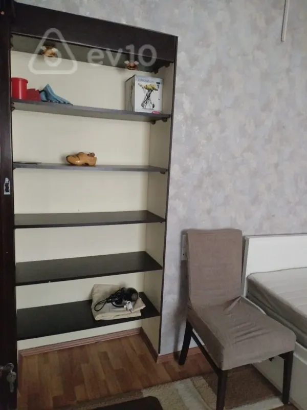 Kirayə verilir 3 otaqlı köhnə tikili 65 m²
