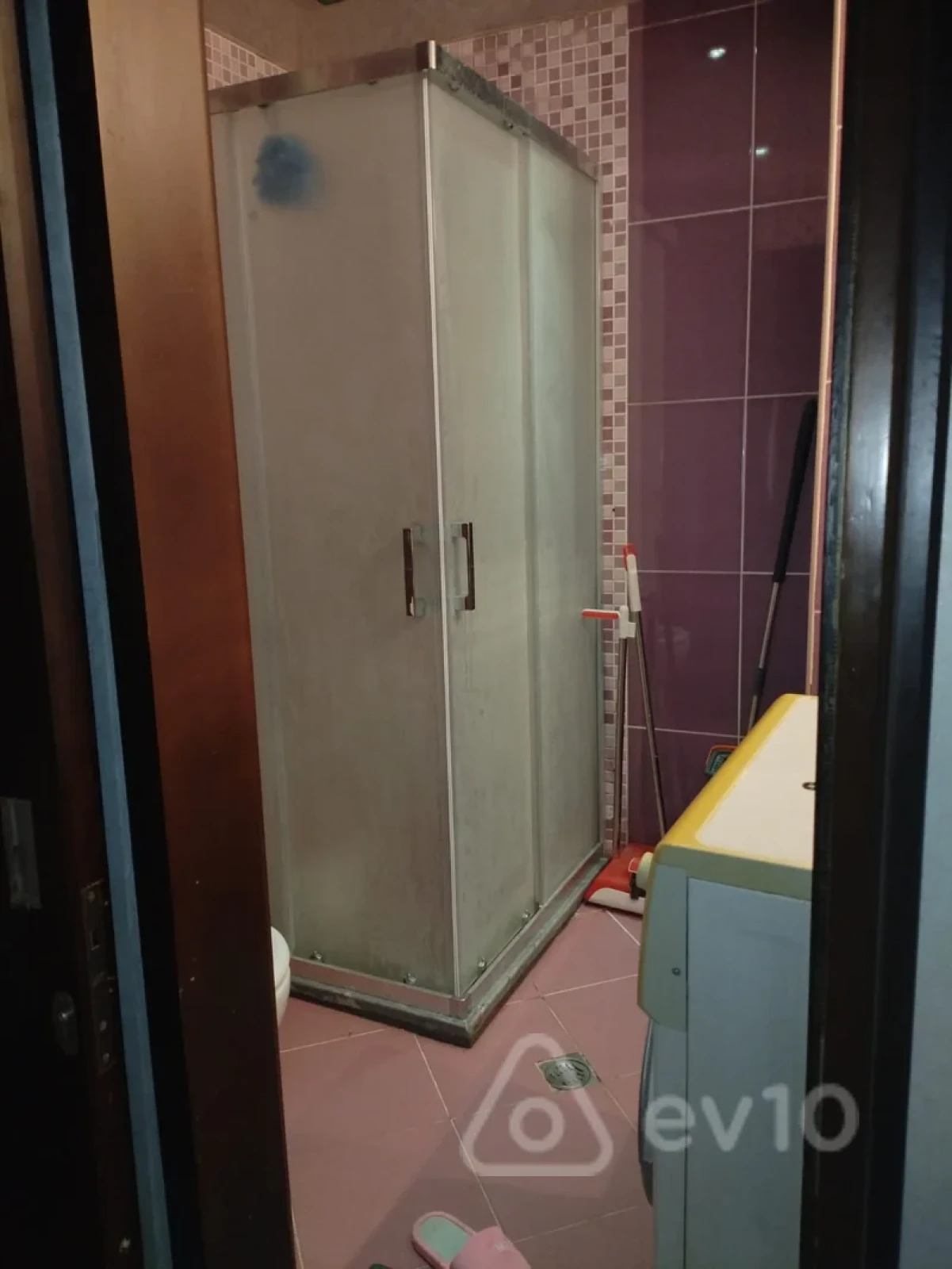 Kirayə verilir 3 otaqlı köhnə tikili 65 m²