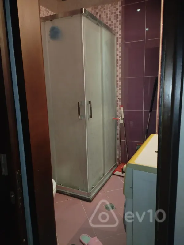 Kirayə verilir 3 otaqlı köhnə tikili 65 m²