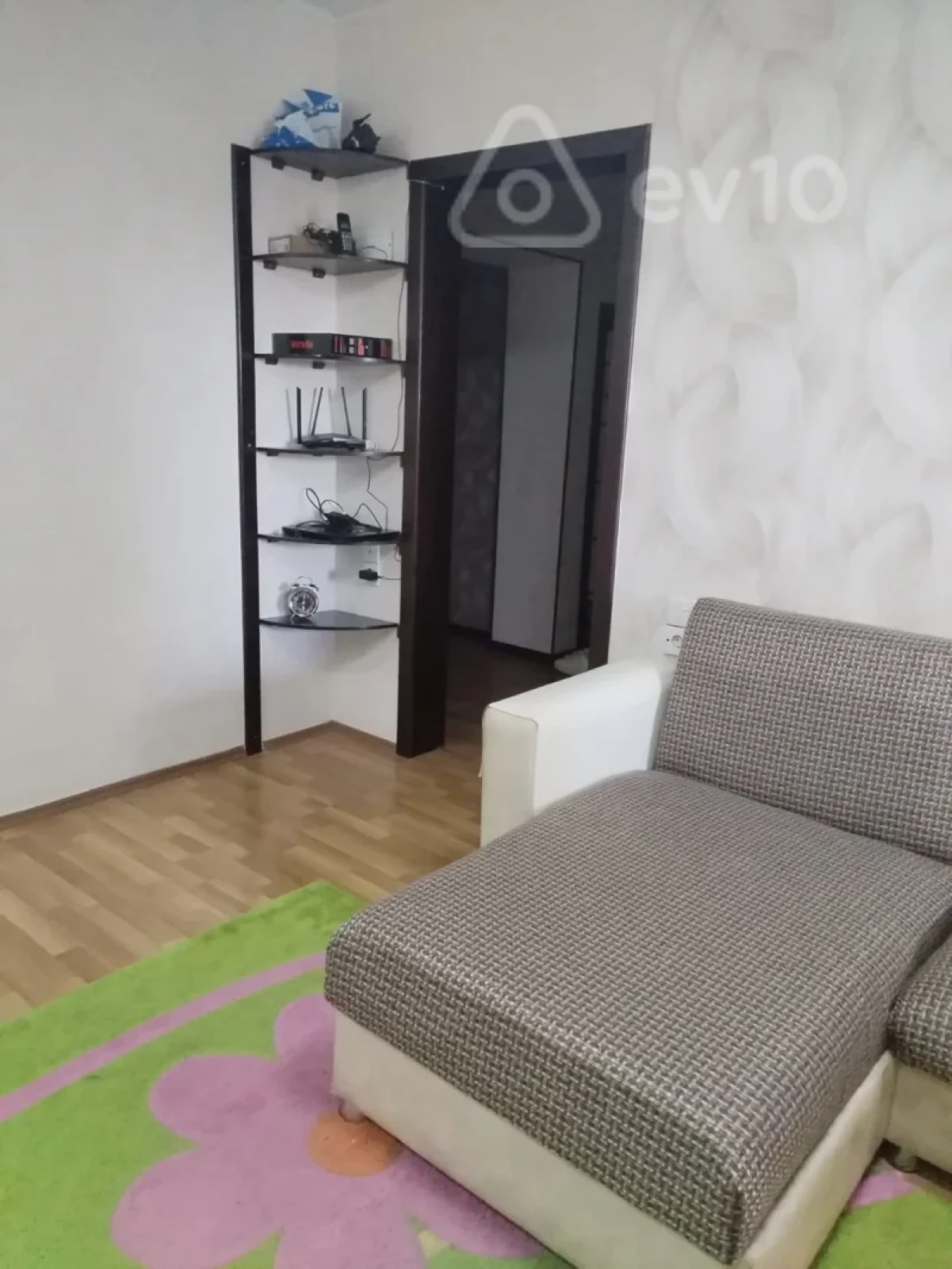 Kirayə verilir 3 otaqlı köhnə tikili 65 m²