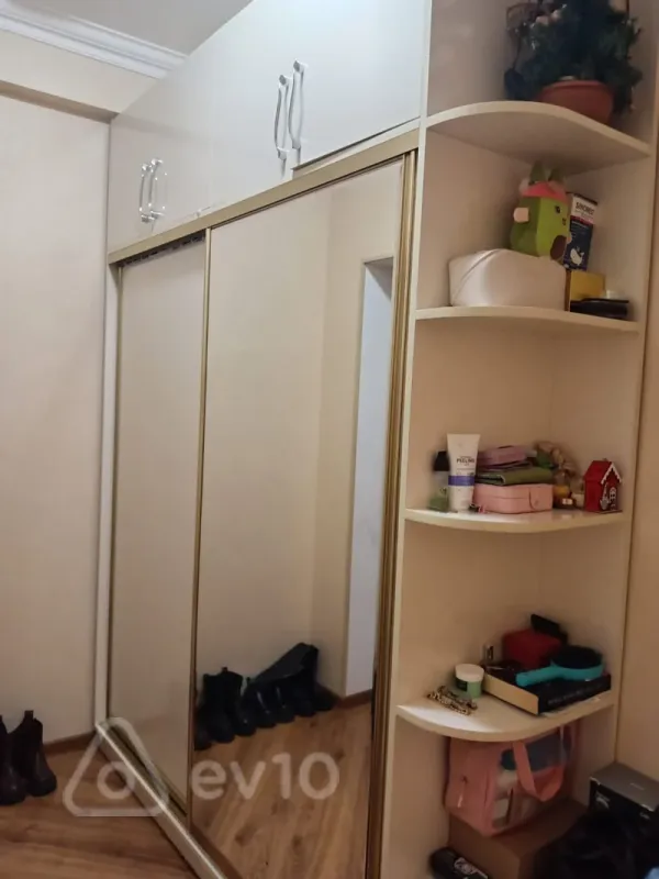 Kirayə verilir 3 otaqlı yeni tikili 70 m²