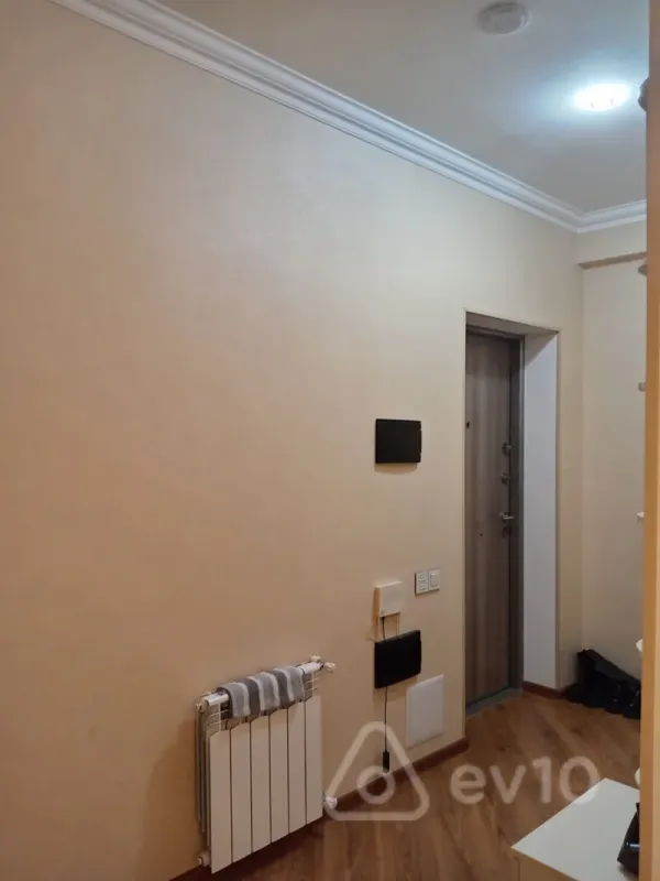 Kirayə verilir 3 otaqlı yeni tikili 70 m²