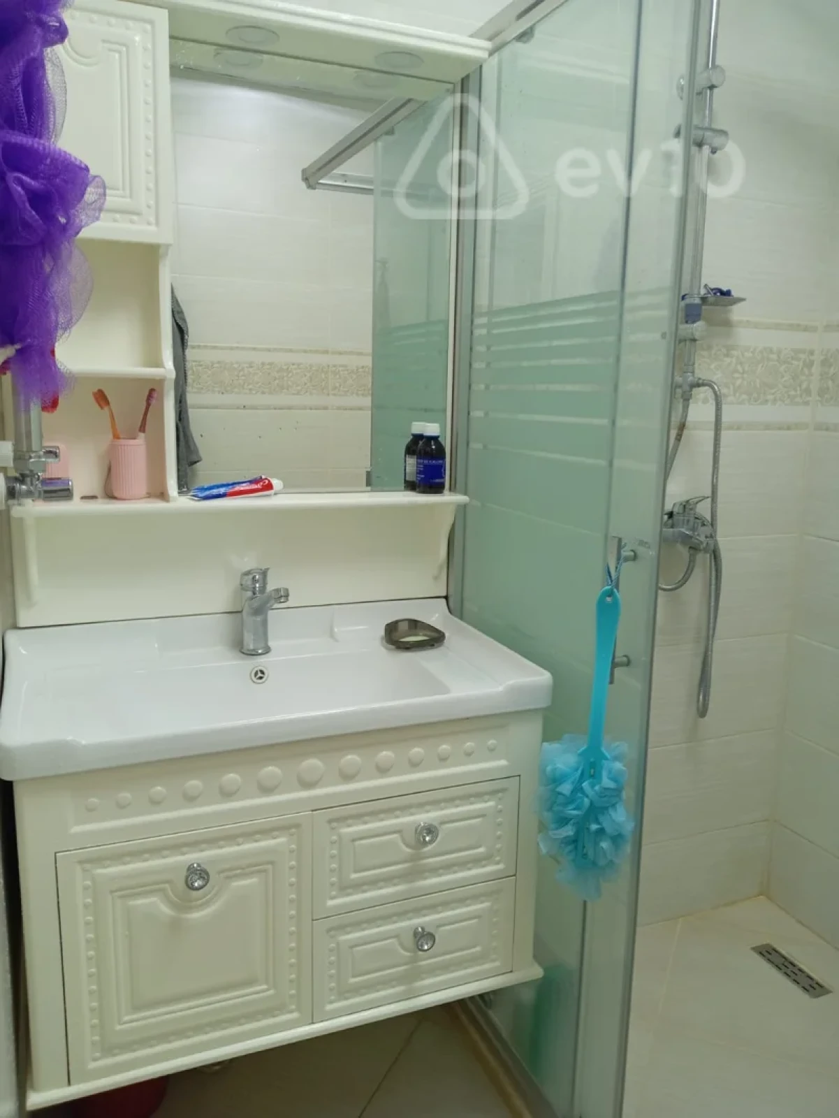 Kirayə verilir 3 otaqlı yeni tikili 70 m²