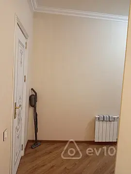 Kirayə verilir 3 otaqlı yeni tikili 70 m²