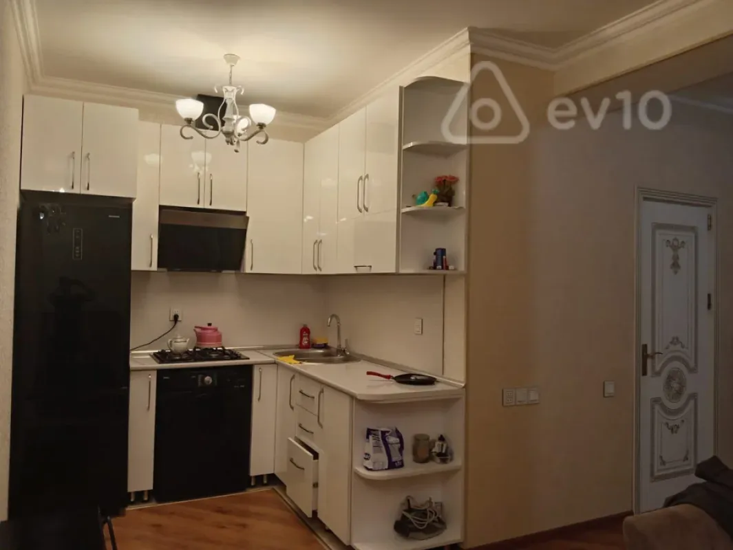 Kirayə verilir 3 otaqlı yeni tikili 70 m²