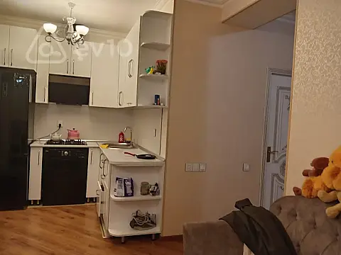 Kirayə verilir 3 otaqlı yeni tikili 70 m²