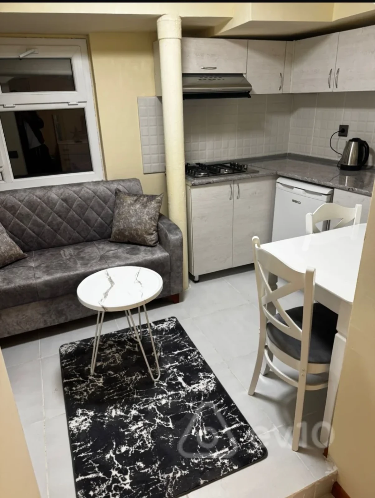 Kirayə verilir 2 otaqlı yeni tikili 33 m²