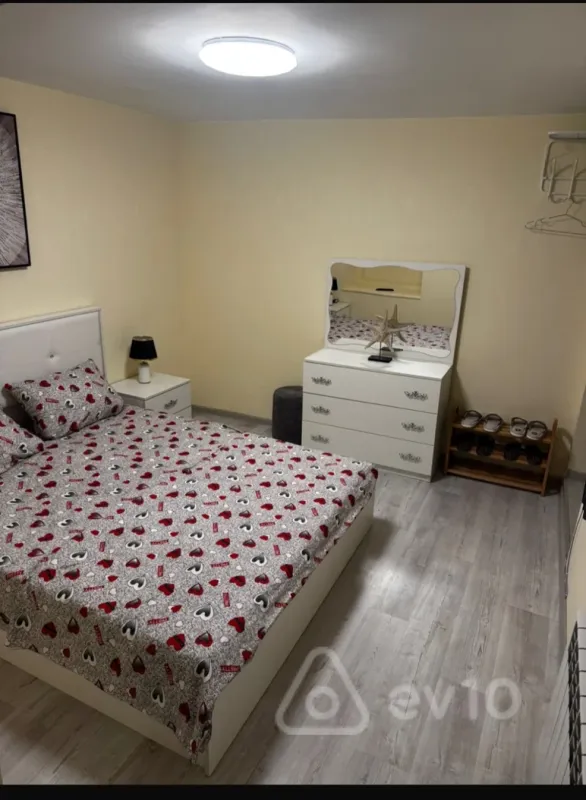 Kirayə verilir 2 otaqlı yeni tikili 33 m²