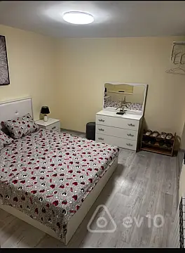 Kirayə verilir 2 otaqlı yeni tikili 33 m²