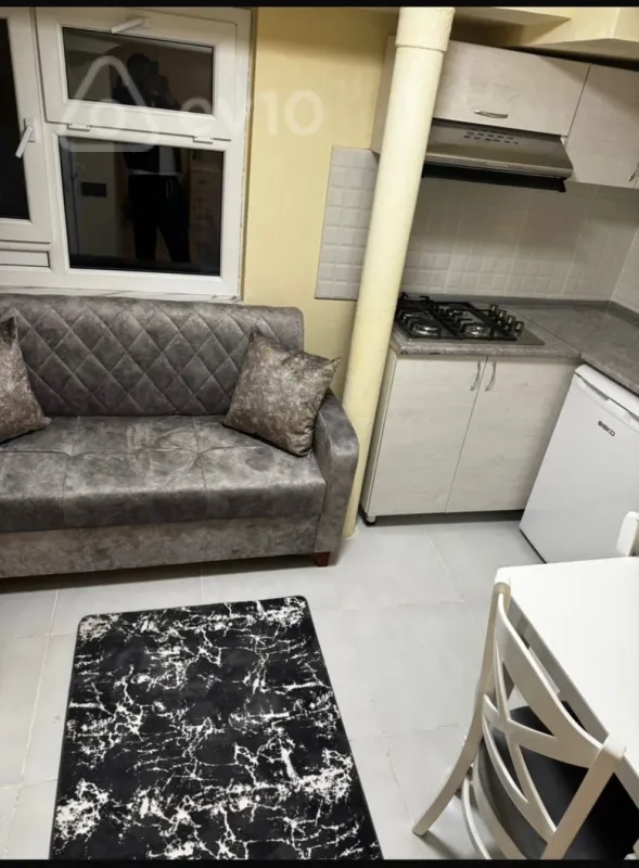 Kirayə verilir 2 otaqlı yeni tikili 33 m²