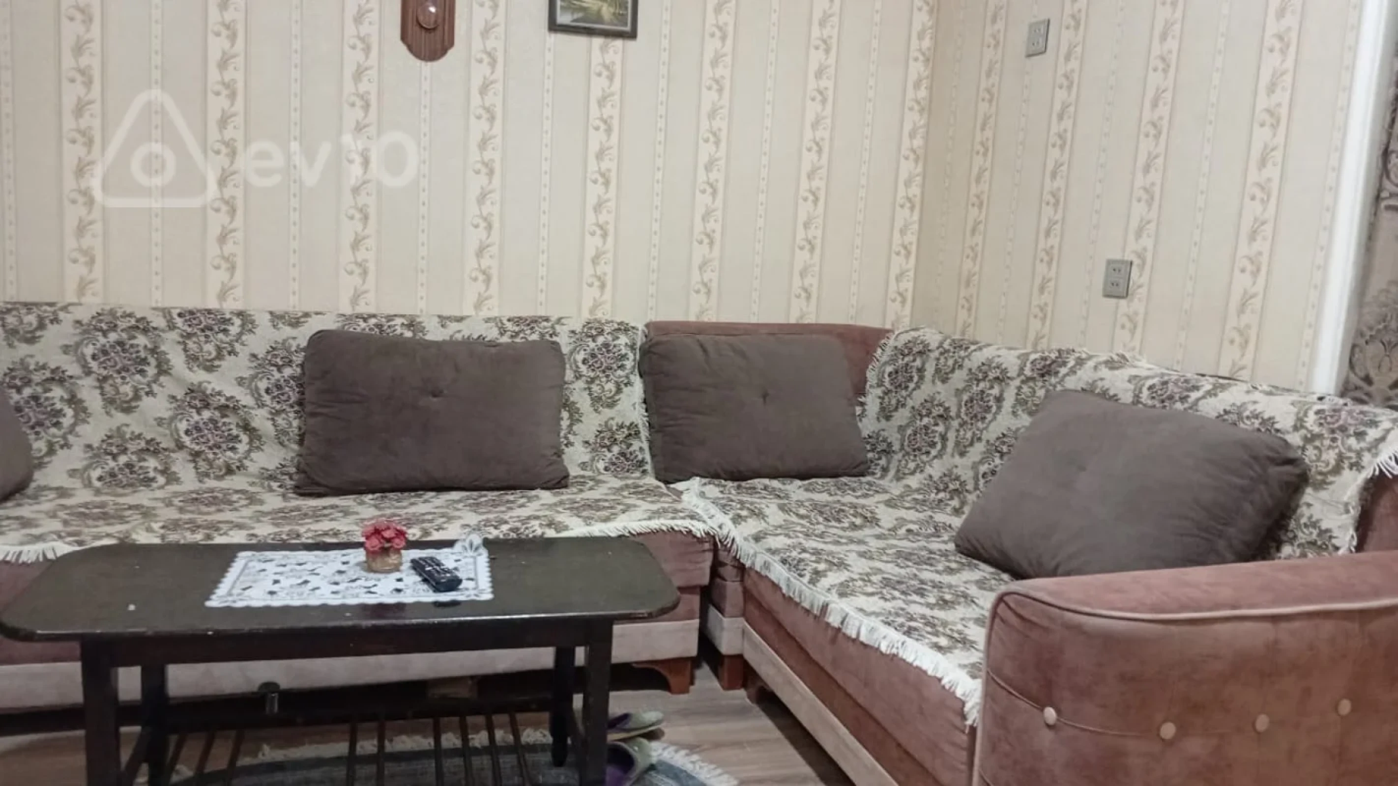 Kirayə verilir 2 otaqlı köhnə tikili 60 m²