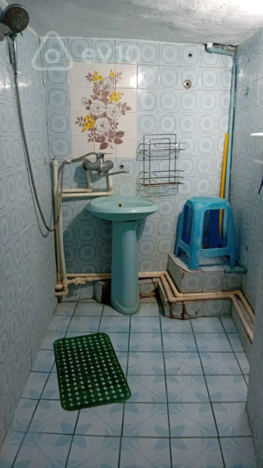 Kirayə verilir 2 otaqlı köhnə tikili 60 m²