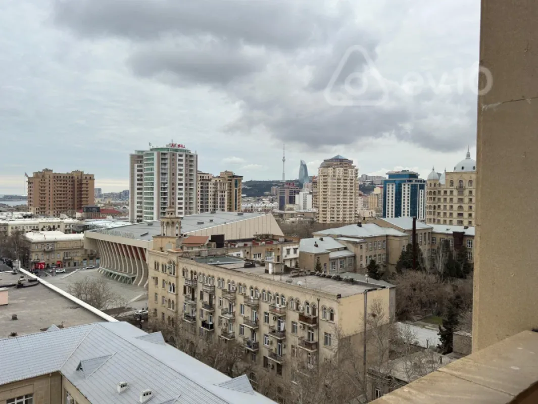 Kirayə verilir 3 otaqlı yeni tikili 108 m²