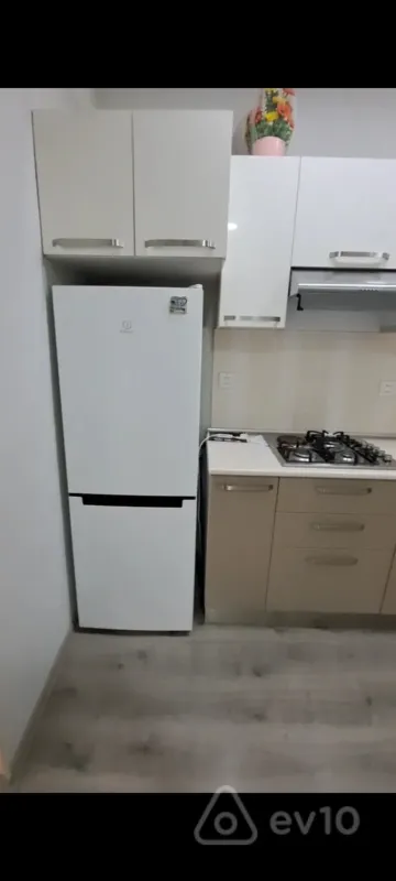 Kirayə verilir 2 otaqlı yeni tikili 57 m²