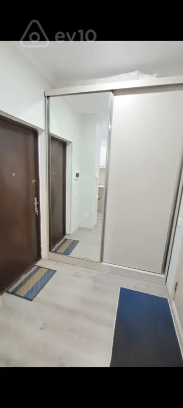 Kirayə verilir 2 otaqlı yeni tikili 57 m²