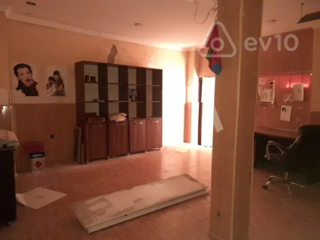 Kirayə verilir mənzil 200 m²